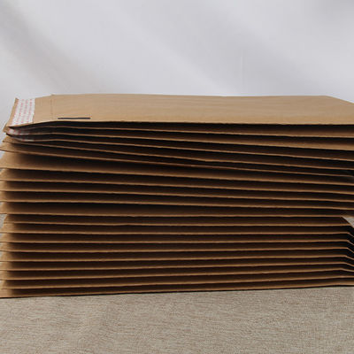 Compact Honeycomb Paper Mailer Portable Lightweight Eco Paper Pouch Envelopes 10x18cm
